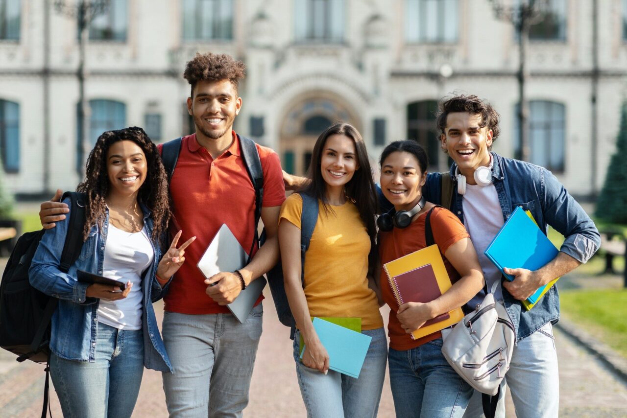 uk university application consultant